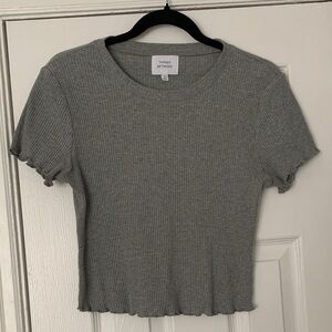 Vestique Gray Ribbed Women's Top